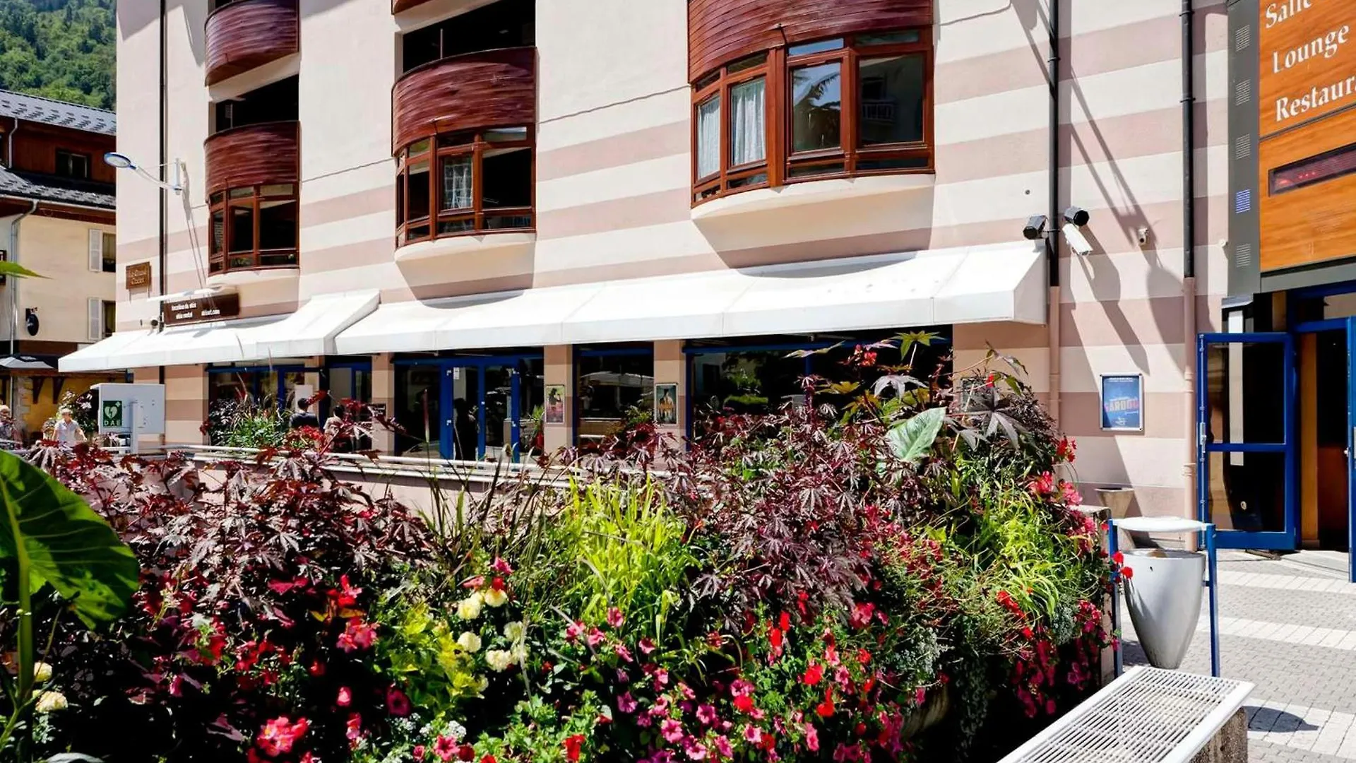 Studio 4 Pers Avec Balcon, Wi-Fi, Parking - Centre-Ville Brides-Les-Bains - Fr-1-512-231 0*,  France